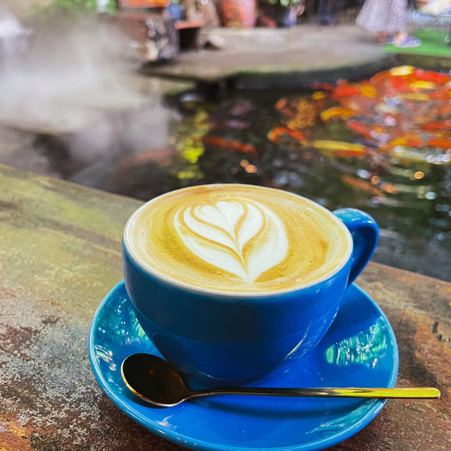 จิบกาแฟชมปลาที่ Wind Gardens 🐟