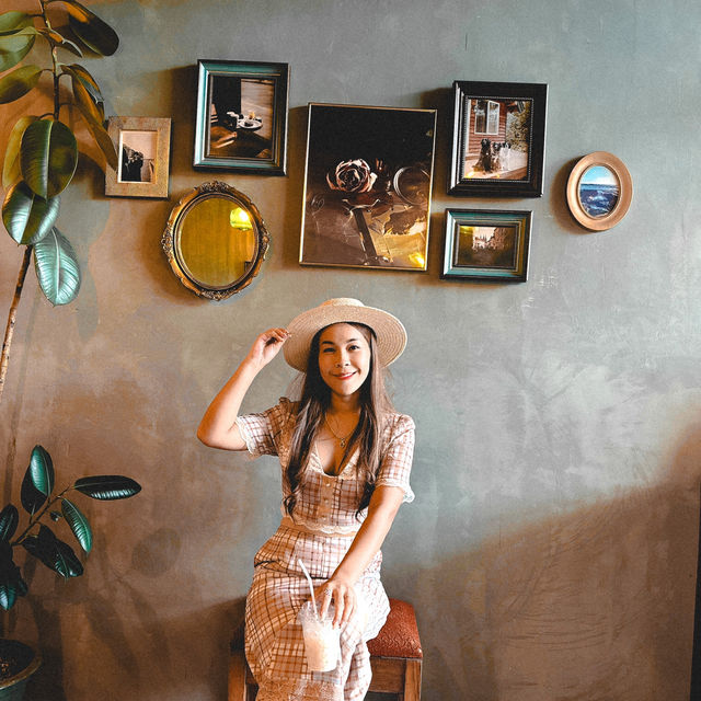รีวิวจุดถ่ายรูปสุดฮิตเกาะสีชัง