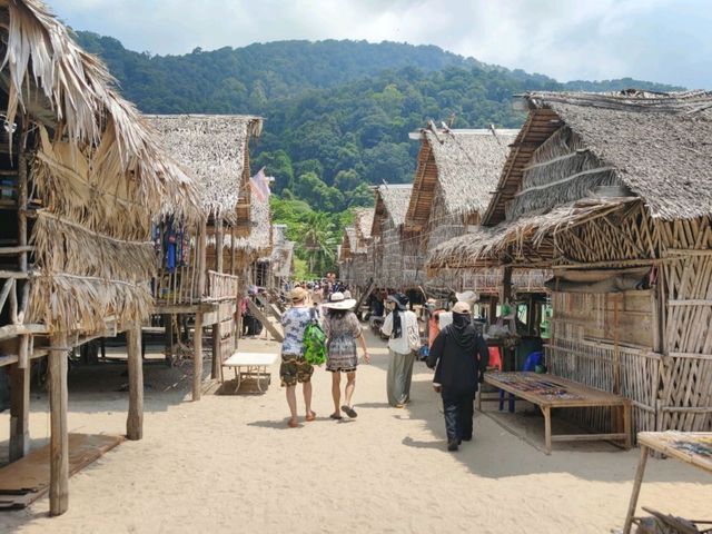 อุทยานแห่งชาติหมู่เกาะสุรินทร์ จังหวัดพังงา 