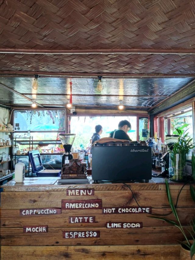 พิกัดคาเฟ่ วิวสวย ที่วังเวียง PullMind​ Cafe