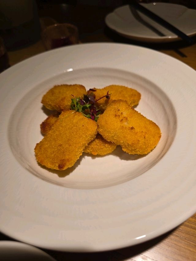 創新素食綱紅店