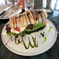 very good cafe