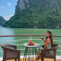 🚢 Experience an Unforgettable Luxury Cruise Holiday in Vietnam! 🇻🇳✨