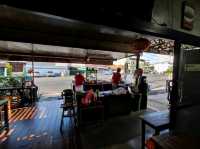 ตำนานบะหมี่ไข่ 130 ปี เมืองอุทัยธานี