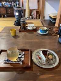 Traveler’s Café Glicine
