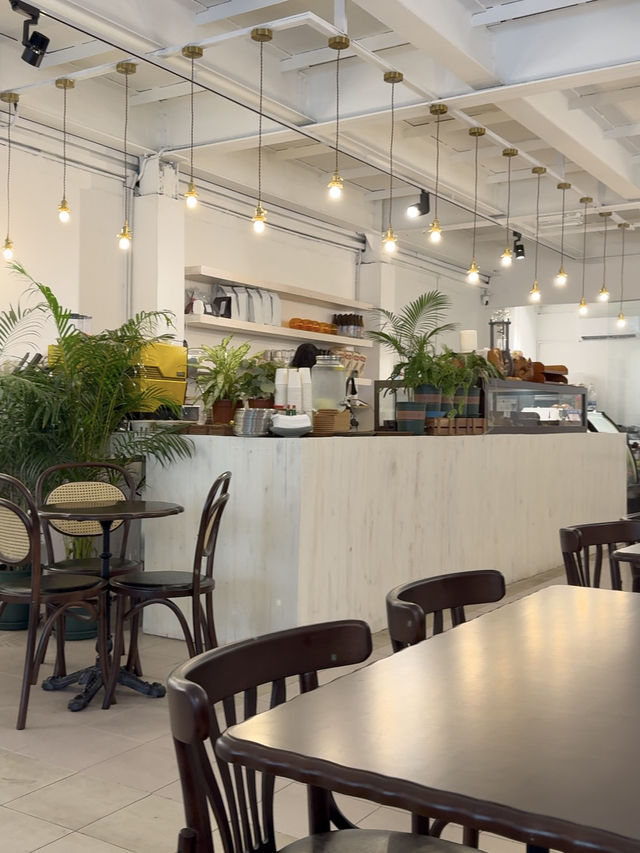 A Cozy Bagel Haven Near JB CIQ: Our Experience at The Bagel Factory
