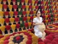 หมู่บ้านธูปหลากสี แห่งเมืองเว้ เวียดนาม