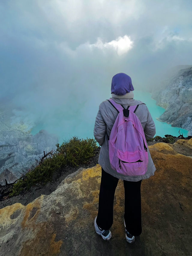 Hiking Kawah Ijen, Surabaya 😍