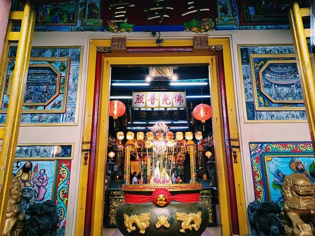 泰國曼谷市中心唐人街老城區古跡寺廟老建築市場一日遊行程，適合打卡拍照📸