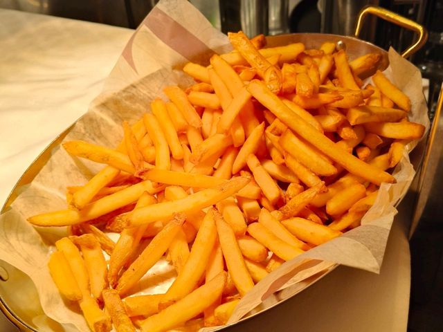 銅鑼灣隱世餐廳 $98 半自助午餐 😱 抵食到爆！