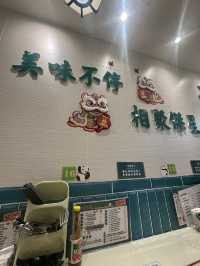 價錢親民貼地 店員服務一流 @傑星冰廳