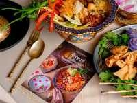 ร้านอาหารไทยต้นตำหรับแท้ๆ ที่เรือนนพเก้า