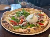 【河內美食推薦】Pizza 4P’s Hanoi｜手工起司與創意披薩的天堂