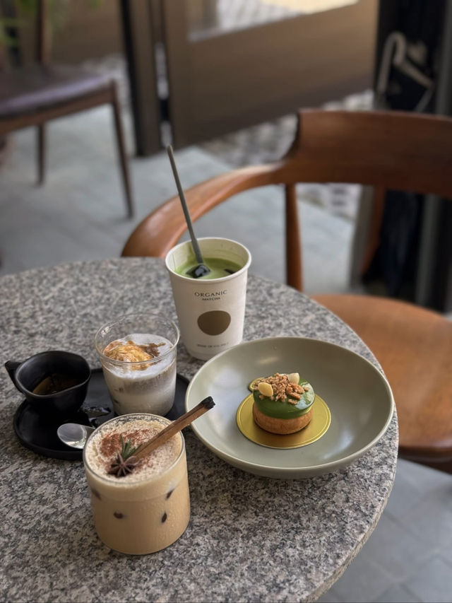 AYATANA.cafe 🤎🧺🌳🪑🍂