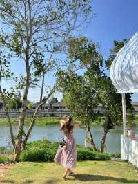 Hidden by the River: Authentic Thai Food That Hits All the Right Notes!