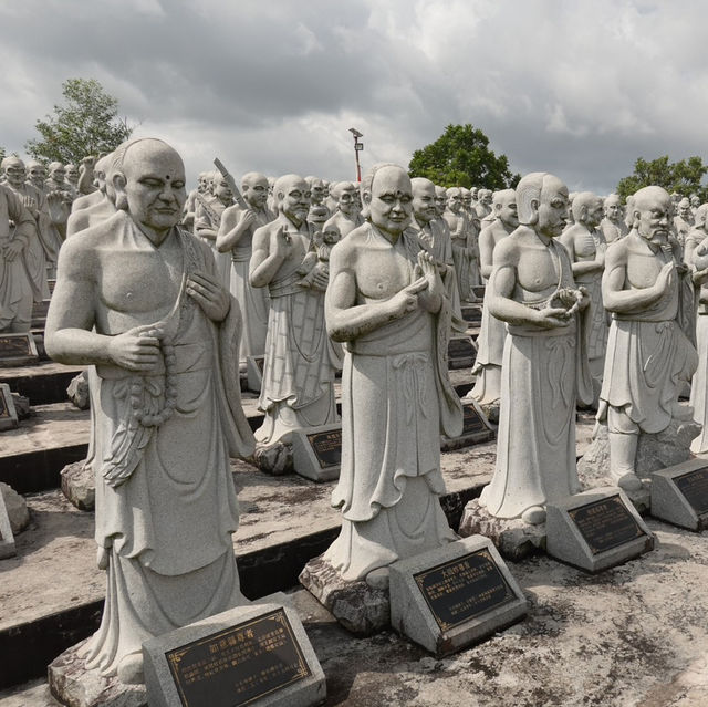 500 Lohan Temple: A Unique Spiritual Experience