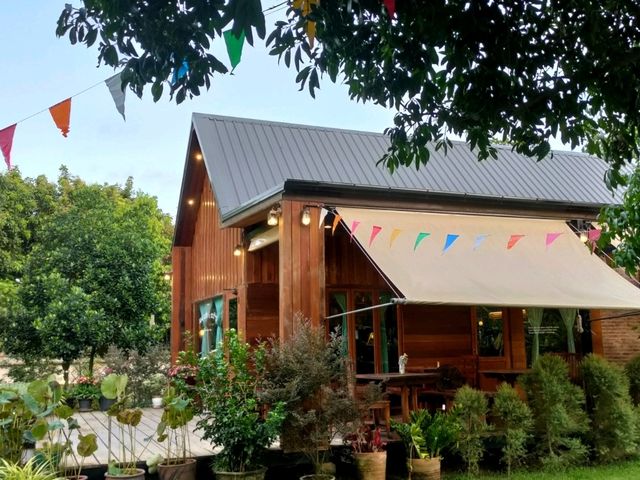 คาเฟ่ในสวน Napa Cafe and Craft 
