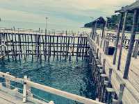Johor Kelong: Sleep Over the Sea & Feast Like a Pirate King 🏝️🦀
