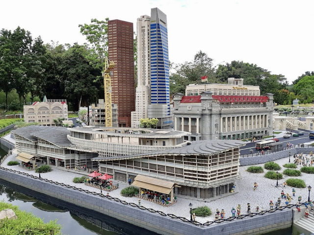 LEGOLAND Malaysia: Where Bricks, Screams & Rainbow Ice Cream Collide!" 🏰🍦