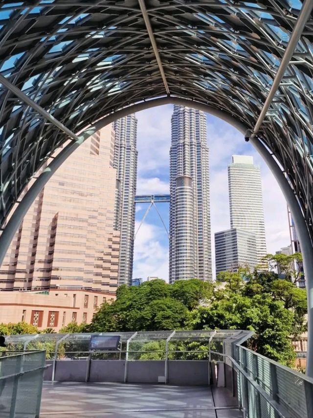 Explore Kuala Lumpur: The Heart of Malaysia! 🇲🇾🌟