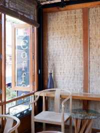 ร้านกาแฟลีไวน์ ในหมู่บ้านรักไทย แม่ฮ่องสอน