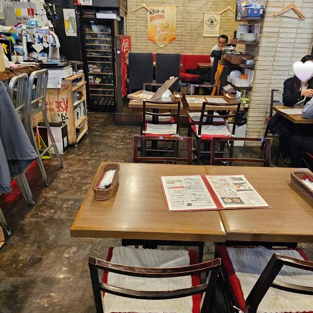 [中野]驚異的なコスパ！窯で焼いたピザランチ[NAPRIMO 中野店]