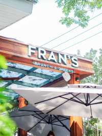 【バンコク】不動の大人気店‼︎閑静な住宅地に突如現れる素敵空間「Fran's」