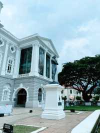 Day 2 Citywalk: Exploring the Iconic Victoria Theatre & Concert Hall 