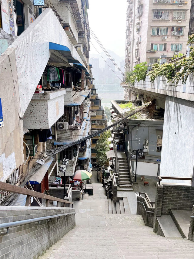重慶🇨🇳 探索這座城市的日與夜 😍