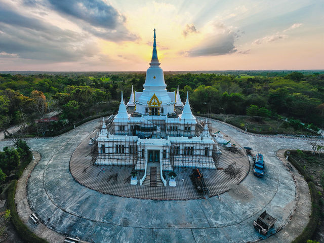 พระบรมธาตุเจดีย์ศรีมงคล