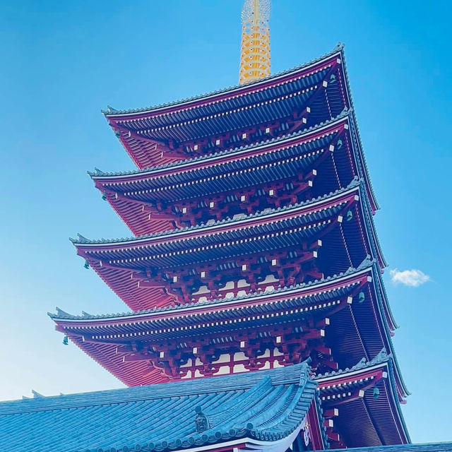 Tradition and Timelessness: A Spiritual Stroll Through Sensoji Temple 🇯🇵