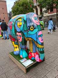 慶祝阿姆斯特丹建城750 週年的Elephant Parade