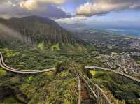 THE STAIRWAY TO HEAVEN  in OAHO HAWAII 