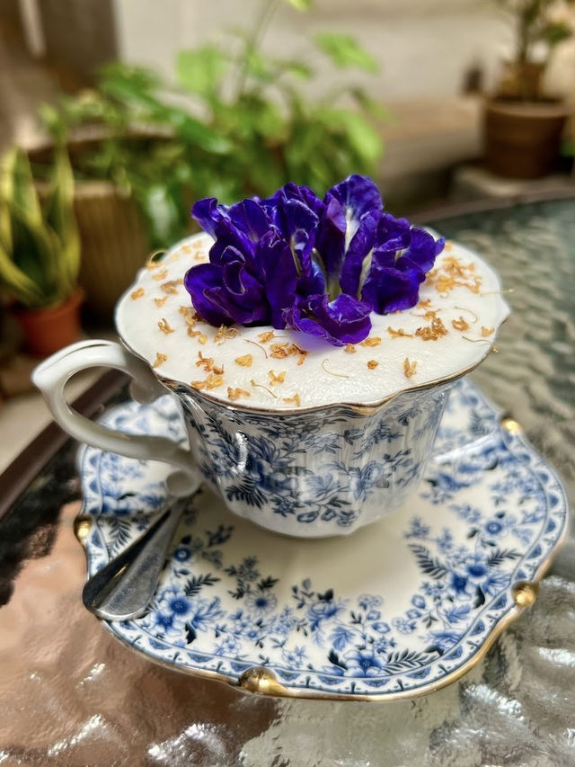 Locahouz, A Nostalgic Cafe Hideaway in the Heart of Melaka