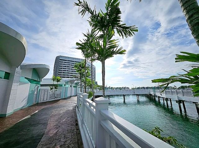 “Lexis Hibiscus – Spectacular Overwater Villas with 5★ Service, 4★ Upkeep”