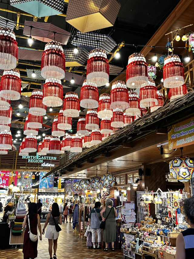 ICONSIAM's SOOKSIAM is a large indoor floating market