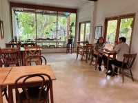 🪵 บ้านไม้ที่อบอวลด้วยกลิ่นอายธรรมชาติ 🍃 