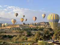 【Cappadocia Hot Air Balloons at Sunrise／カッパドキア気球朝陽】