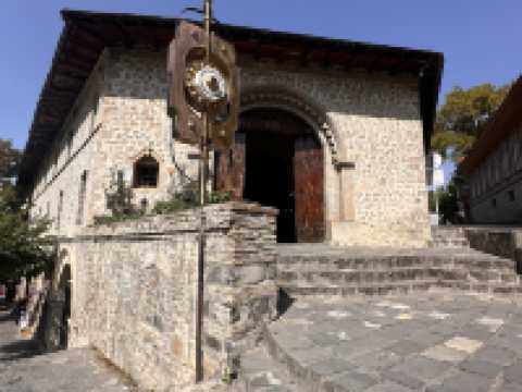 【Karvansaray／カーブァンサライ｜旧市街の“石造りキャラバン宿が生んだ食の体験”】