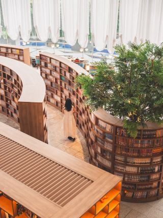 The Library Lounge Opens in Tennozu Isle