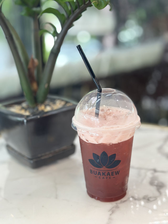 บัวแก้ว คาเฟ่  อ.มะขาม