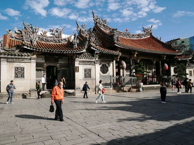 🙏 : Lungshan Temple เที่ยวไต้หวัน 