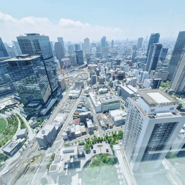 도심 풍경을 즐길수 있는 우메다 공중정원