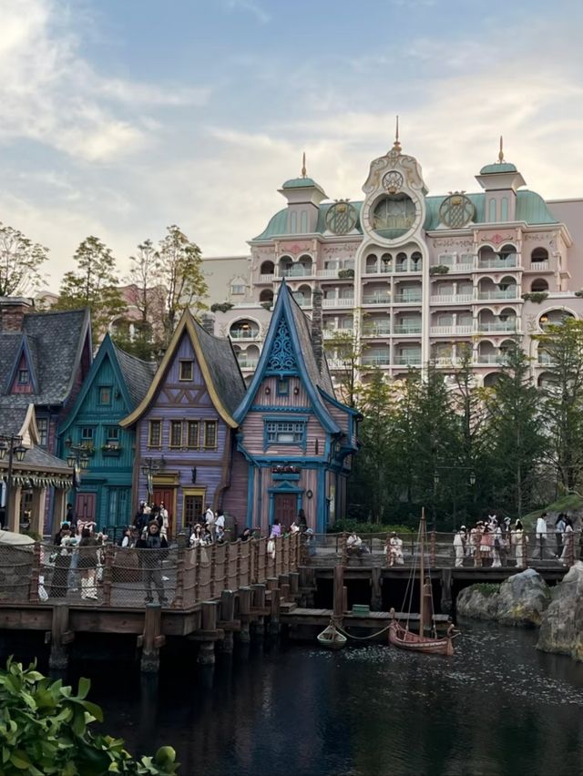 Where the Sea Meets Fantasy: Tokyo DisneySea