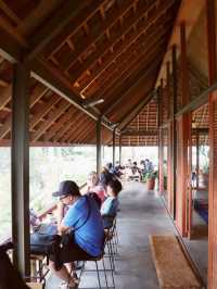Cafe With the cool atmosphere of Bandung