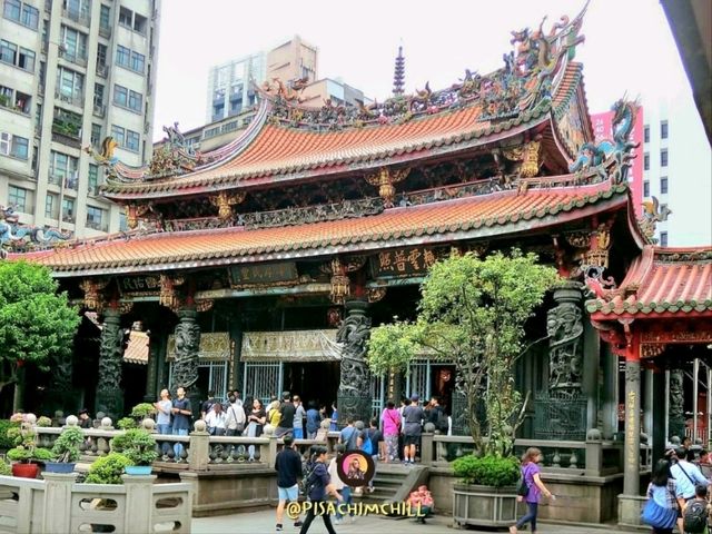 Lungshan Temple