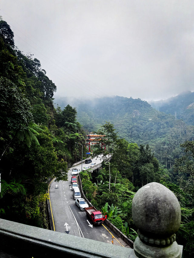 Divine Encounters Above the Clouds – Chin Swee Caves Temple’s Spiritual Icons