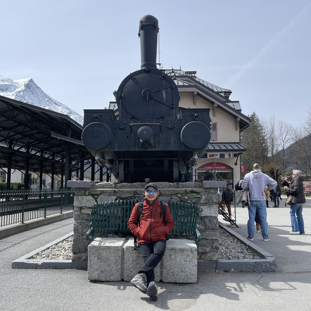 นั่งรถไฟชมธารน้ำแข็งMontenvers-Mer de Glace