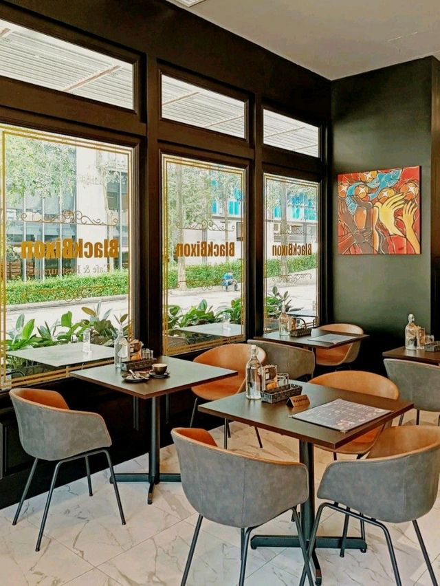 Black Bixson Cafe Malaysia
