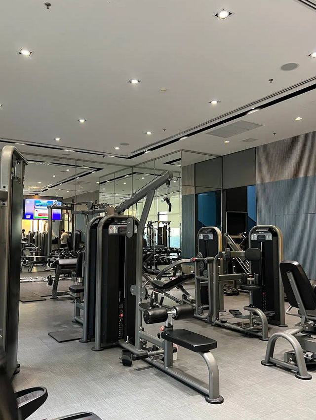 The Quarter Ari, City Buzz Finds Balance
